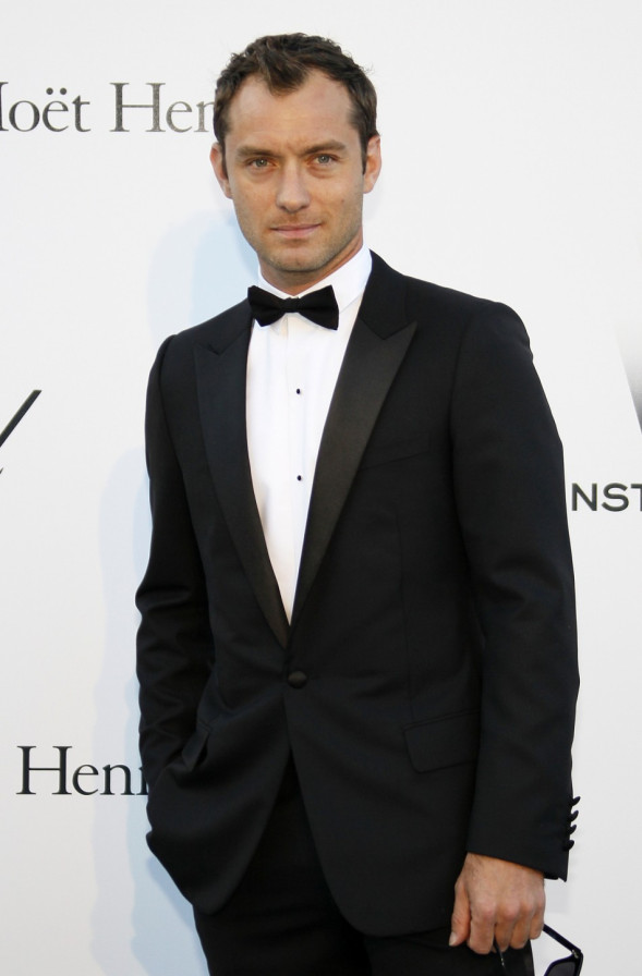 Actor Law arrives for amfAR's Cinema Against AIDS 2011 event in Antibes Actor Law arrives for amfAR's Cinema Against AIDS 2011 event in Antibes