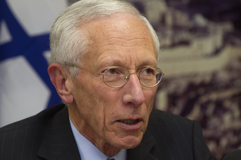Bank of Israel Governor Fischer attends a a photo opportunity at the Finance Ministry in Jerusalem