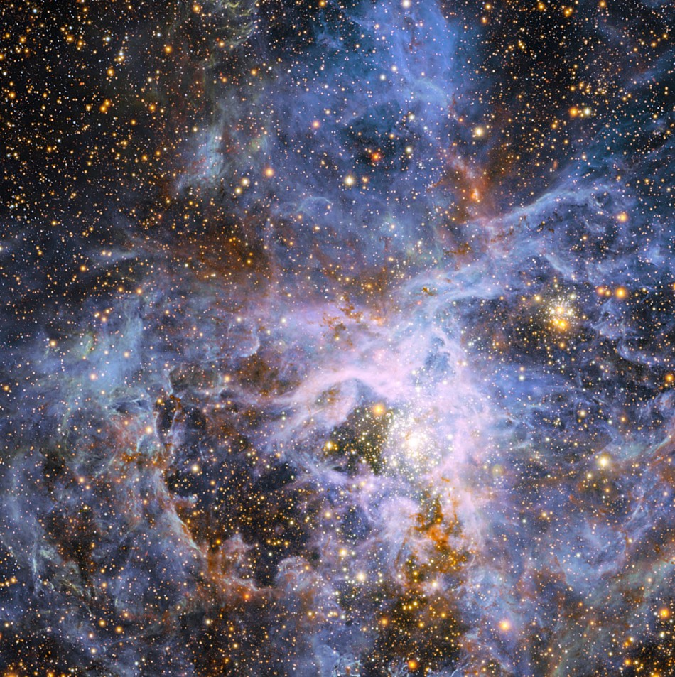 Solitary Superstar never found Three million times brighter than the Sun VideoPhotos