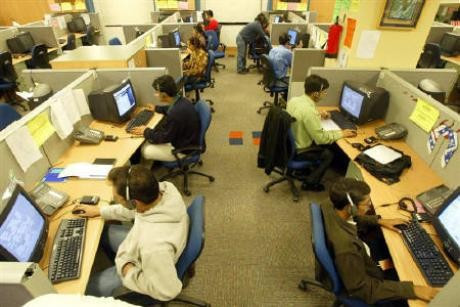 Report: Bolting Out of the Desk is a Must for Health of Office Workers