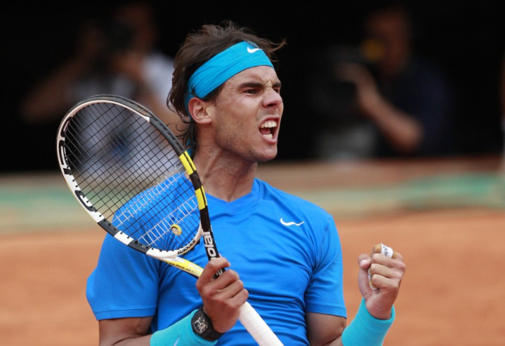 Rafael Nadal will play Roger Federer in the final of the 2011 French Open.