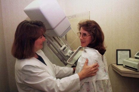 Touch Therapy Reduces Pain, Stress and Nausea in Cancer Patients