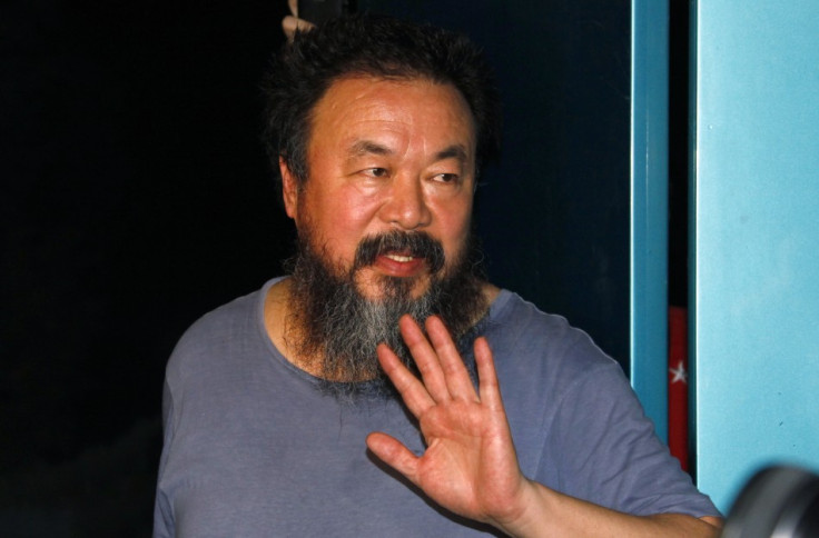 [PHOTOS] China artist Ai Weiwei freed on bail