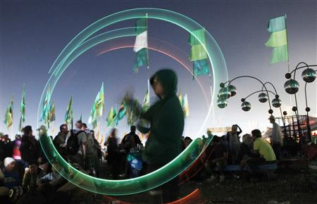Glastonbury 2011 - expect rain and traffic