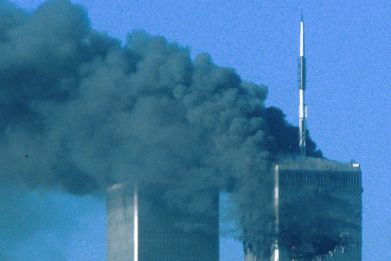 Allegations that News of the World journalists tried to hack 9/11 victims&#039; mobile phones