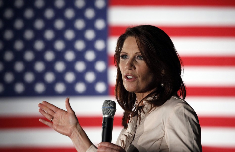 Michele Bachmann signs controversial marriage pact suggesting