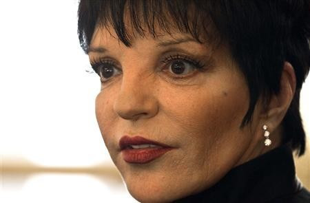 Singer and actress Liza Minnelli attends a ceremony