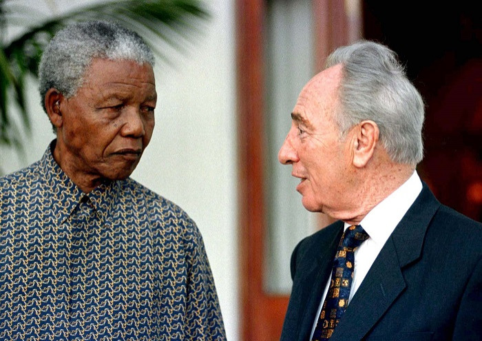 Nelson Mandela pictured with former Israeli Prime Minister Shimon Peres.