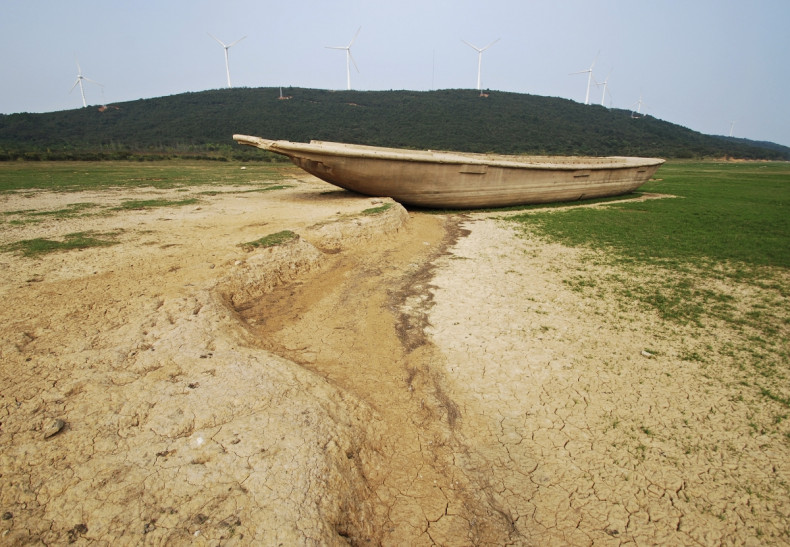 A boat is stranded on the dried-up bed of Poyang Lake.