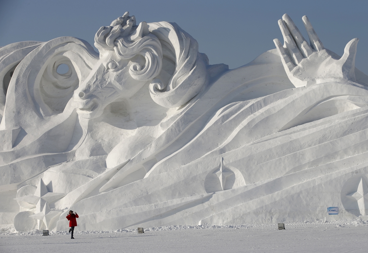 Frozen Moments at China's Ice Sculpture Festival [PHOTOS]