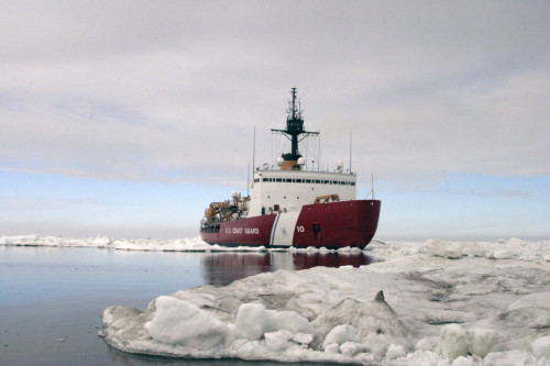 Polar Star, the U.S. Coast Guard icebreaker, was sent to help free Russian ship Akademik Shokalskiy and Chinese icebreaker Snow Dragon gripped by Antarctic ice. Polar Star, the U.S. Coast Guard icebreaker, was sent to help free Russian ship Akademik Shokalskiy and Chinese icebreaker Snow Dragon gripped by Antarctic ice.