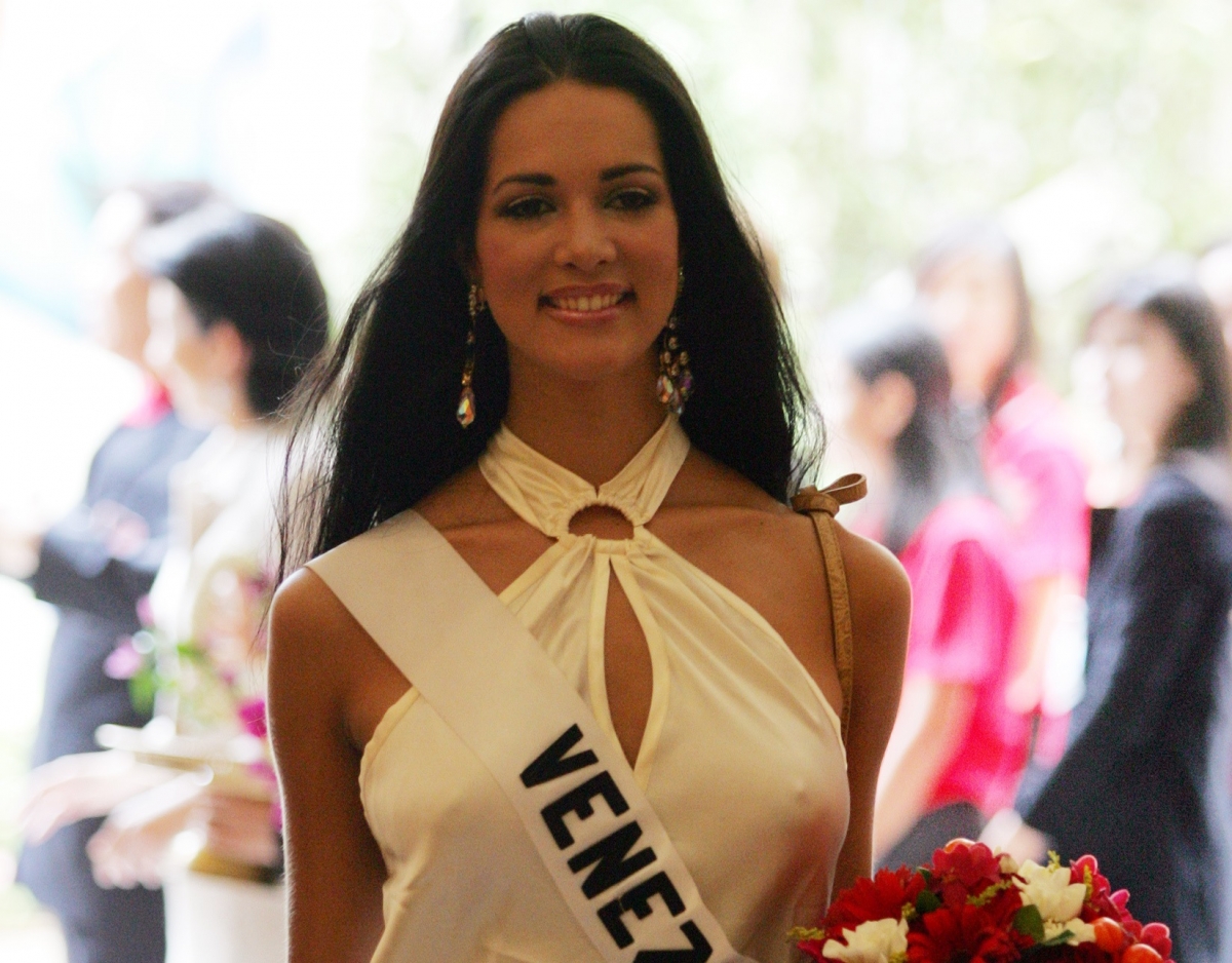 Former Venezuelan beauty queen Monica Spear shot dead