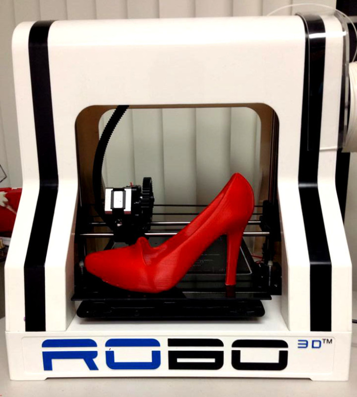 The RoBo 3D R1 desktop 3D printer, large build volume for half the price