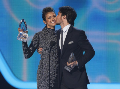 Nina Dobrev and Ian Somerhalder at People's Choice Awards 2014 Nina Dobrev and Ian Somerhalder at People's Choice Awards 2014