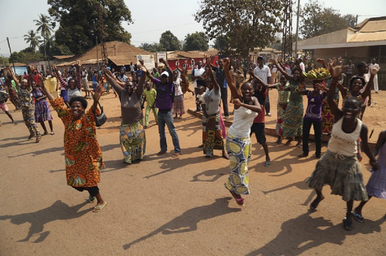 Crowds in Bangui celebrate Michel Djotodia's resignation