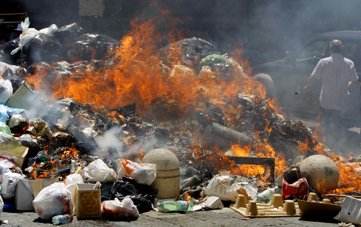 Cute small house designs with gable roofs and triangular a frames Italy Sends In Army to Fight Mafia's Toxic Dumps