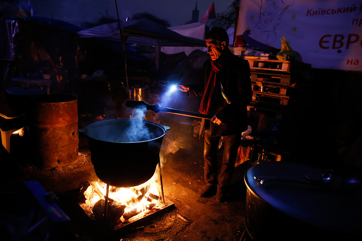 ukraine camp cooking