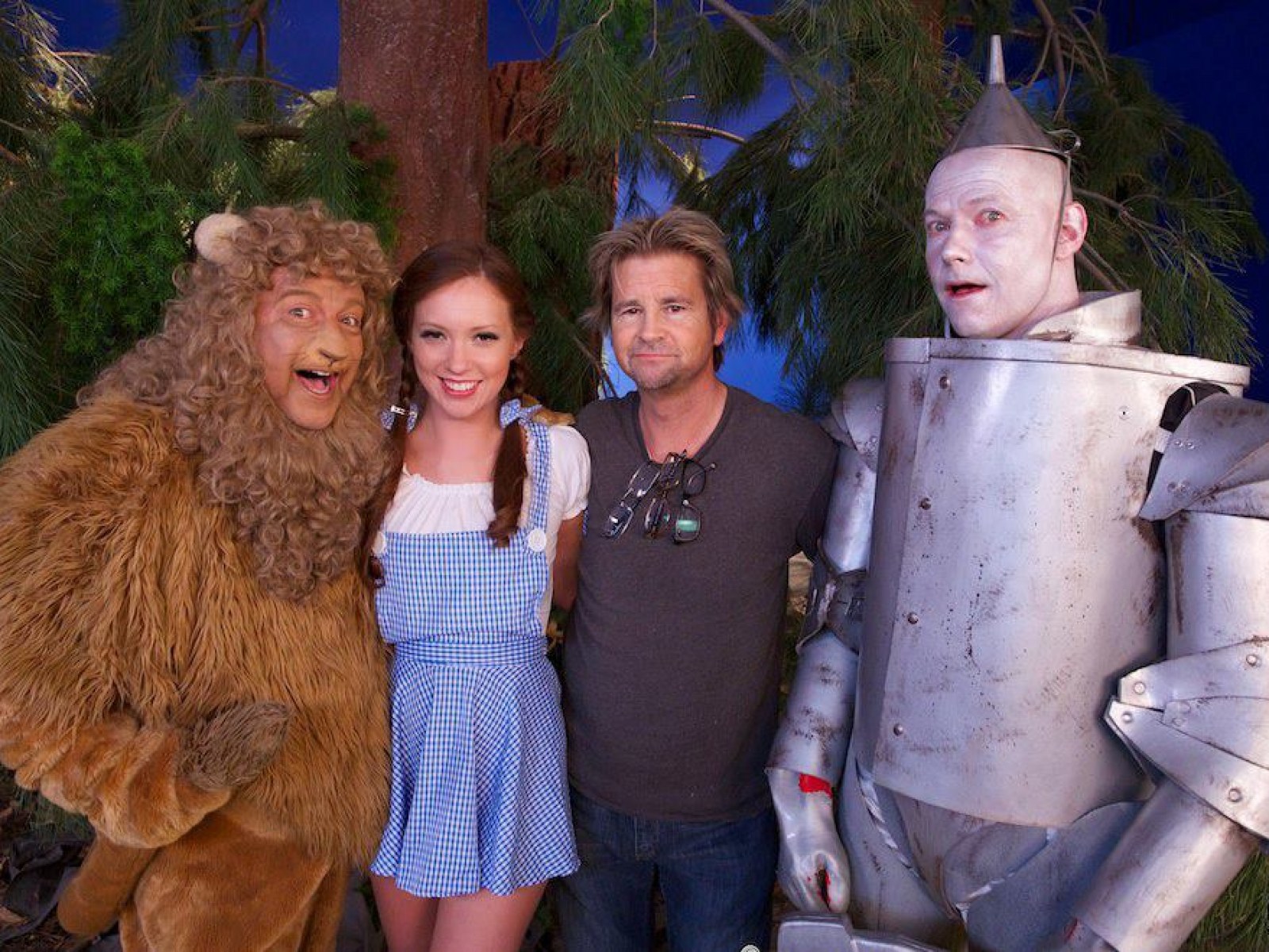 Rus pornosi: Xotin va uning sevgilisi erini sikish Nijnekamskdagi jinsiy aloqa