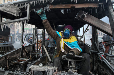 ukraine bus icicles
