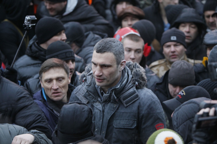 Vitaly Klitschko joins crowds in Kiev protests against government
