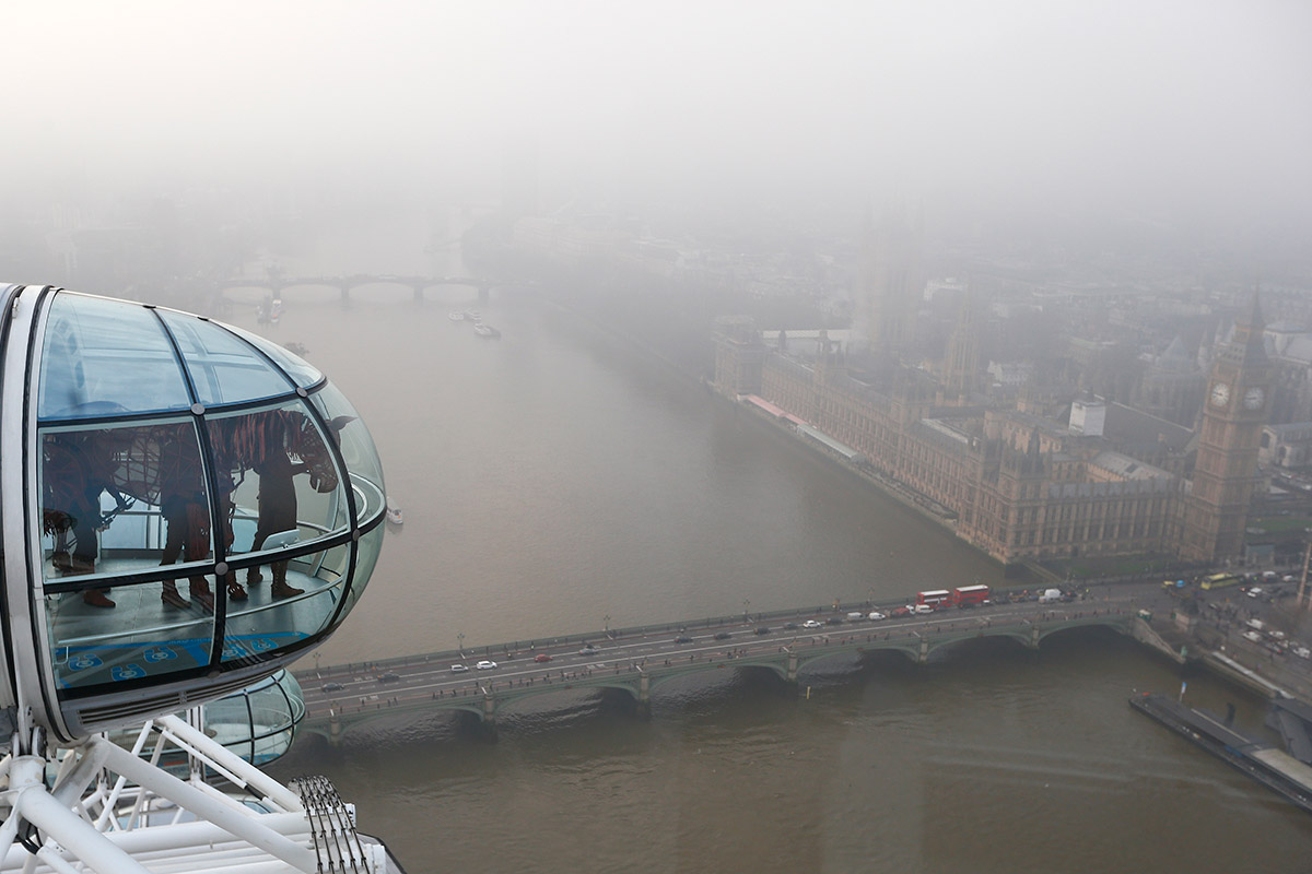 london eye fog