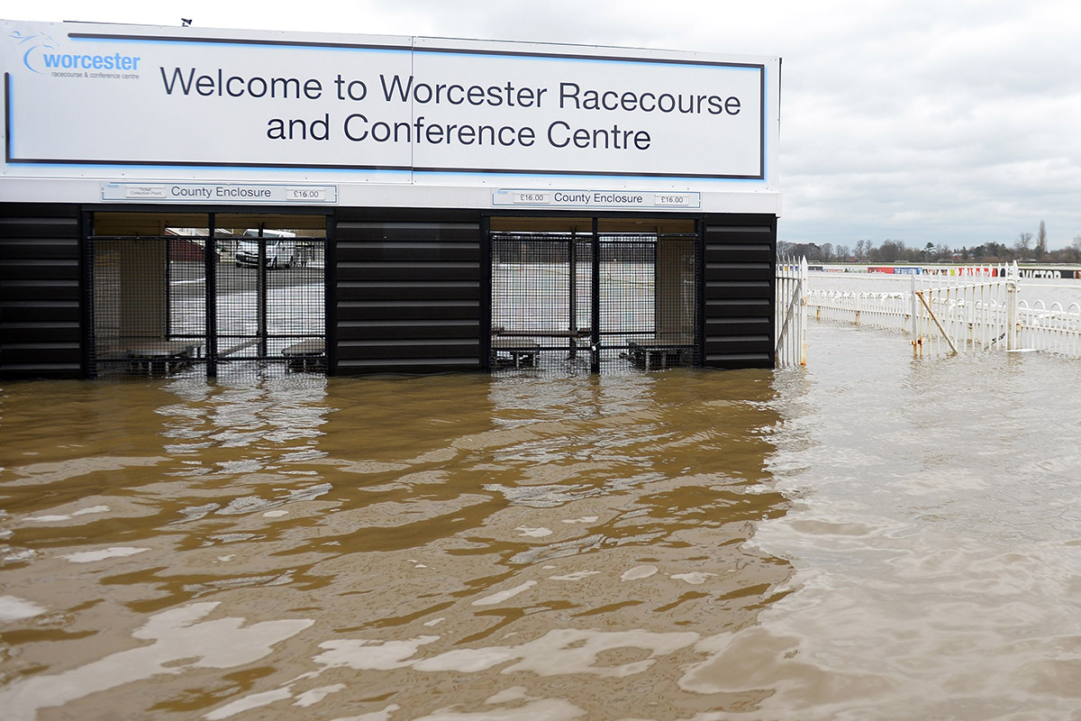 floods uk