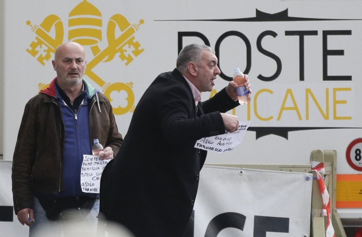 st peter's square protest