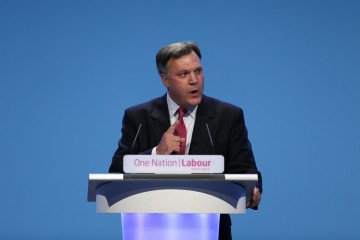 Scottish Independence: Labour's Ed Balls Slams SNP's Alex Salmond for Losing Credibility over Irresponsible Debt Threats Scottish Independence: Labour's Ed Balls Slams SNP's Alex Salmond for Losing Credibility over Irresponsible Debt Threats