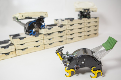 The TERMES System of Robots - they can build staircases to construction points by themselves The TERMES System of Robots - they can build staircases to construction points by themselves