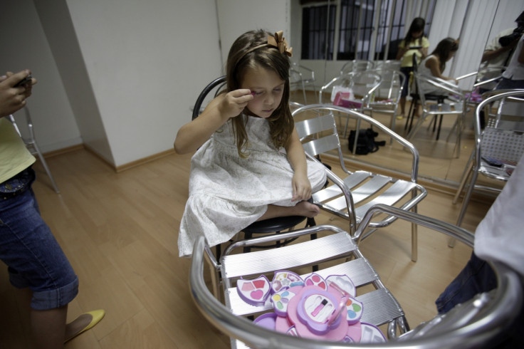 Child beauty contest ban Russia
