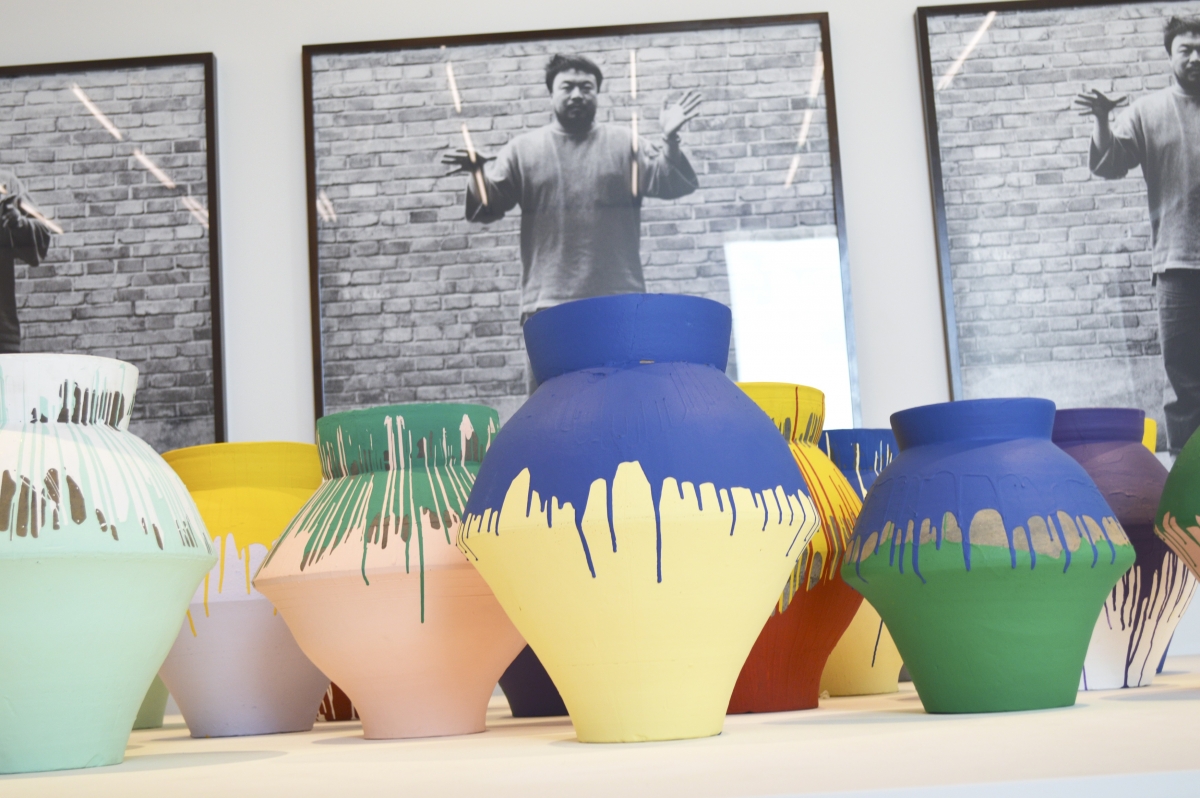 Ai Weiwei 1m Vase Smash up Top Ten Cases of Art Vandalism