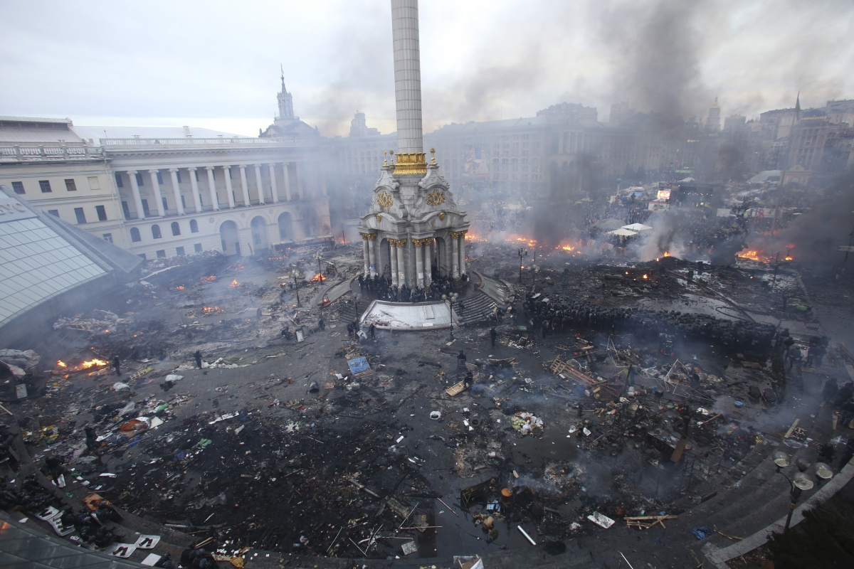 Ukraine's Independence Square: Before and After Bloody Protests [PHOTOS]