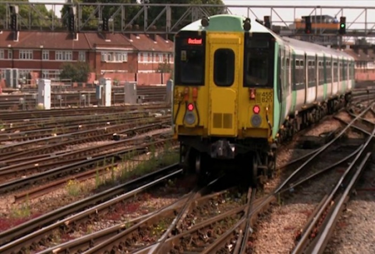 Rail operators fail to tell commuters about refunds to delayed or cancelled journeys