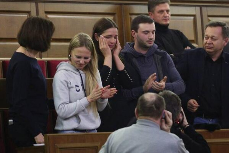 Daughter of Ukrainian opposition leader Yulia Tymoshenko cries in parliament after vote to release her