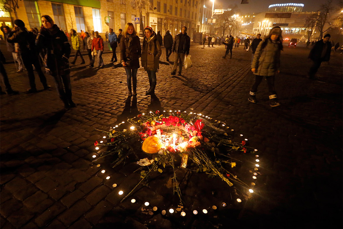 Ukraine Revolution Mourners Turn Independence Square into Shrine to