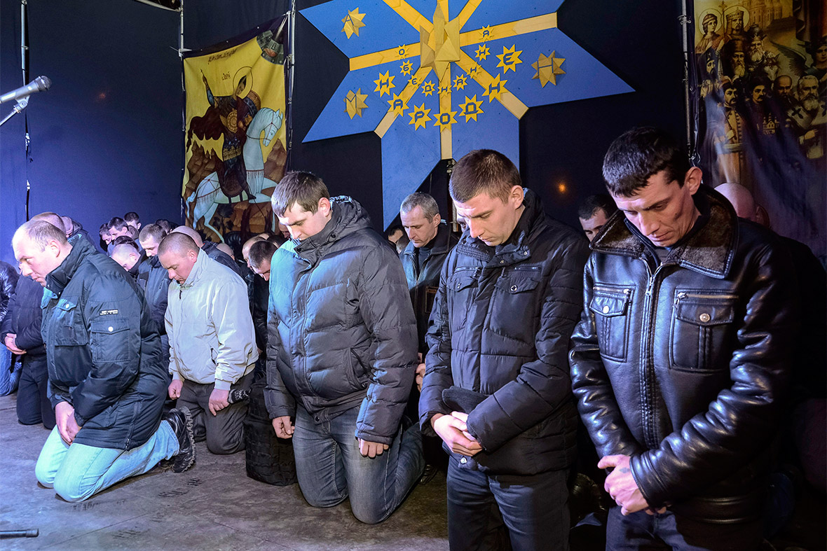 Ukraine police apologise