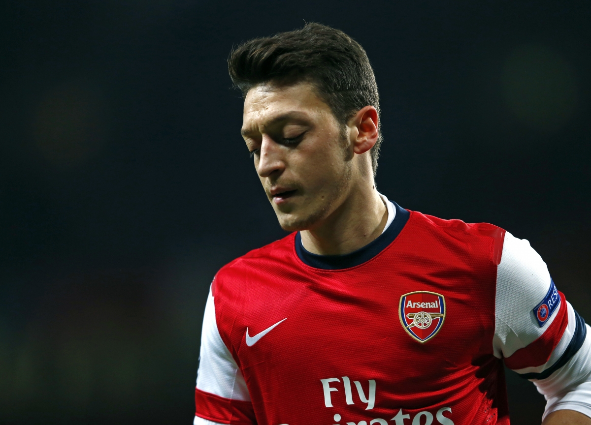 Mesut Ozil Told to Improve his Body Language to See Arsenal Fortunes