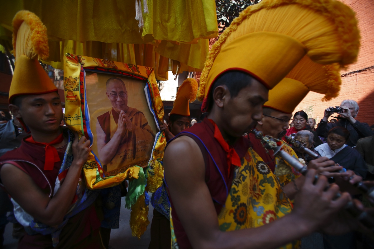 tibetan lama meeting india