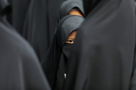 Muslim woman sues Michigan police for forcing her to remove hijab