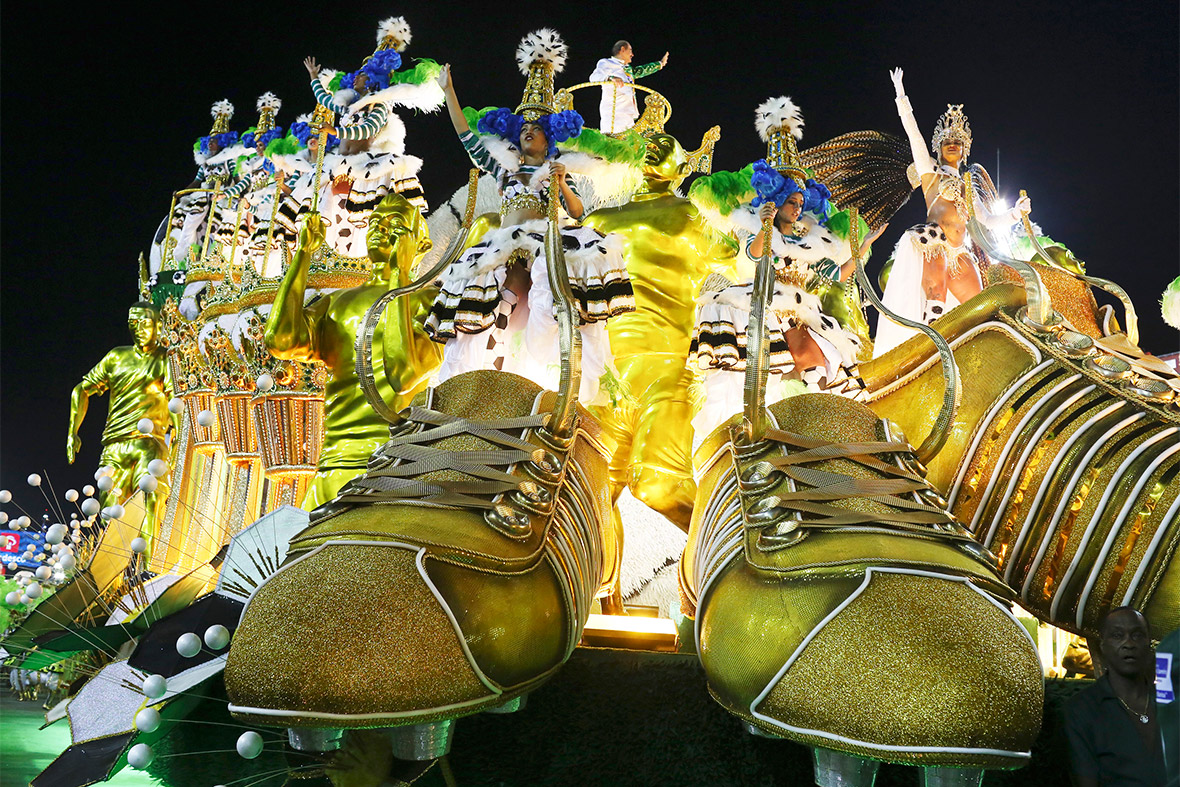 World Cup and Olympics Dominate Rio de Janeiro Carnival's Second Night