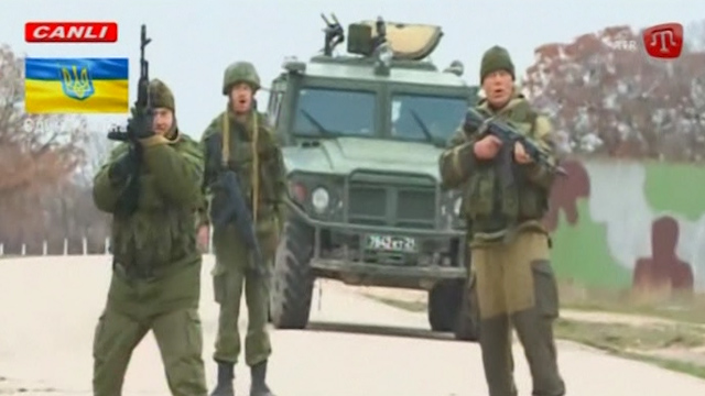 Russian Troops Fire Warning Shots at Belbek Air Base | IBTimes UK