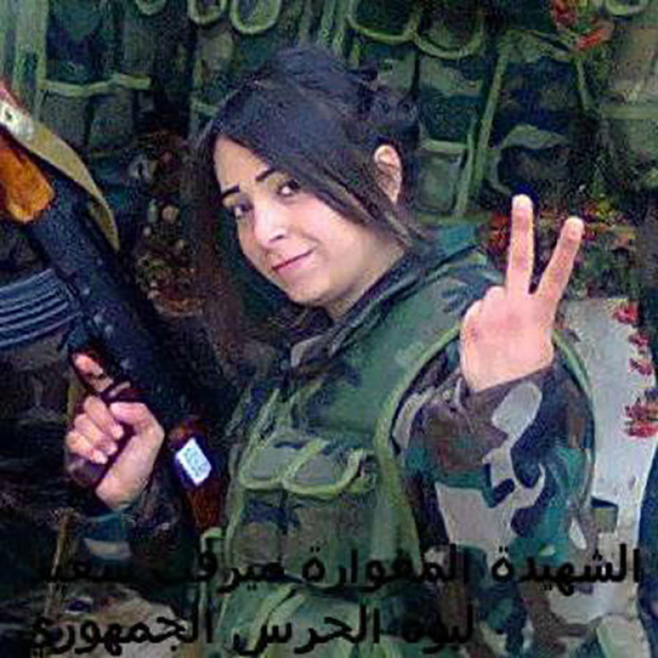 Syria female fighter