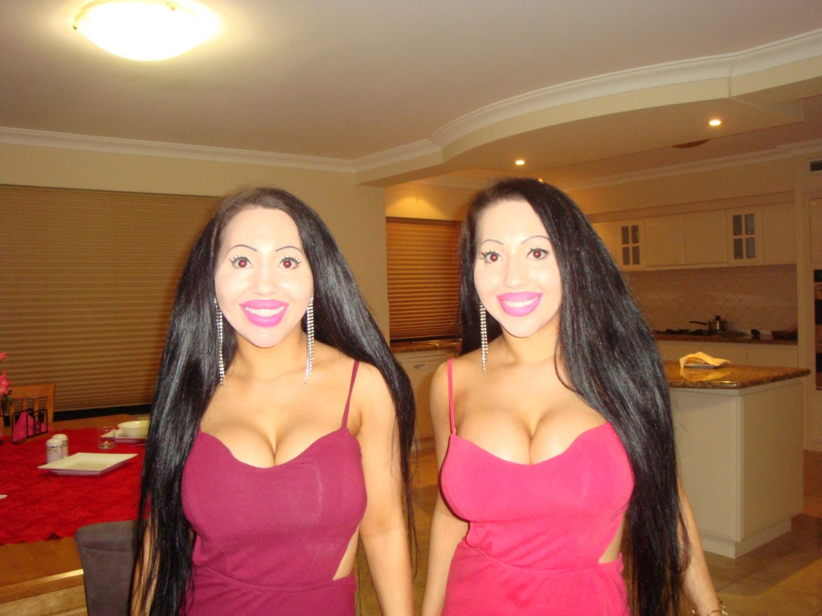 Surgically Enhanced Twin Sisters Share Everything – Even a Boyfriend