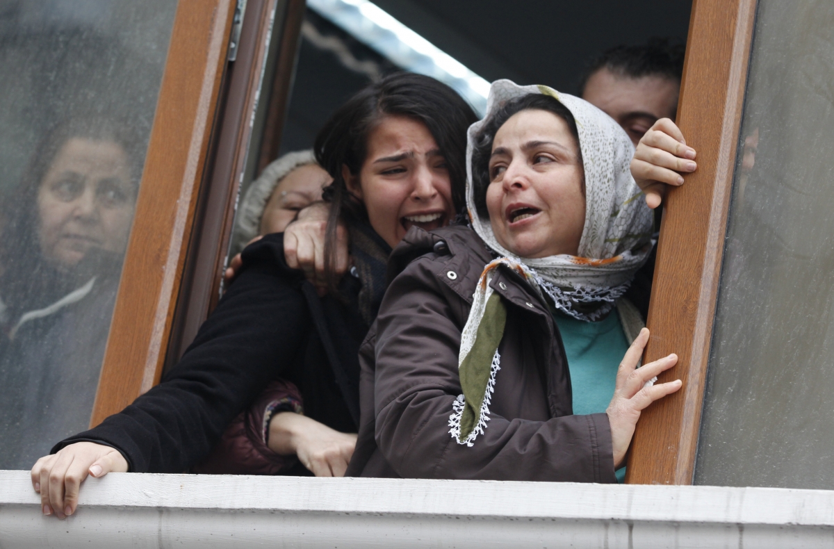 Berkin Elvans sister Ozge C reacts as his coffin approaches the Okmeydani cemevi, an Alevi place of worship, in Istanbul