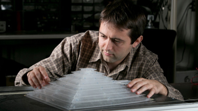 The world's first 3D acoustic cloak that can hide objects by re-routing audio waves The world's first 3D acoustic cloak that can hide objects by re-routing audio waves