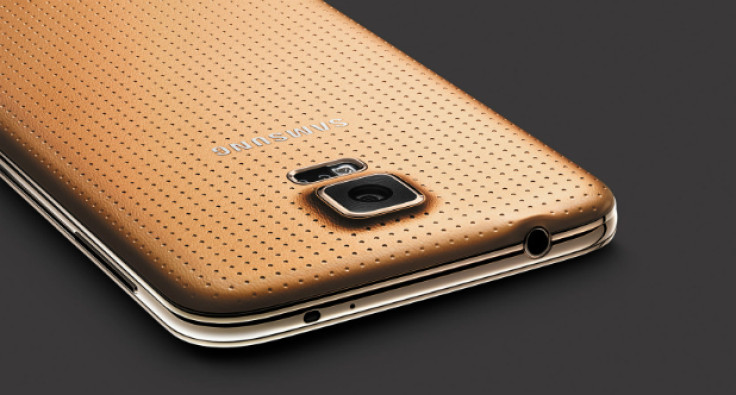 Samsung Galaxy S5 Gold Launch 2