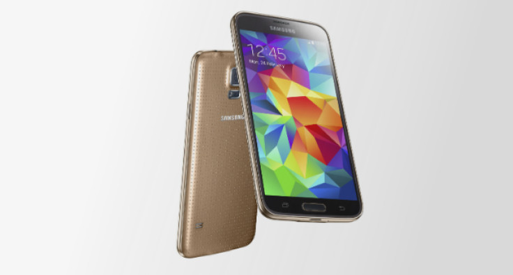 Samsung Galaxy S5 Gold Launch 3