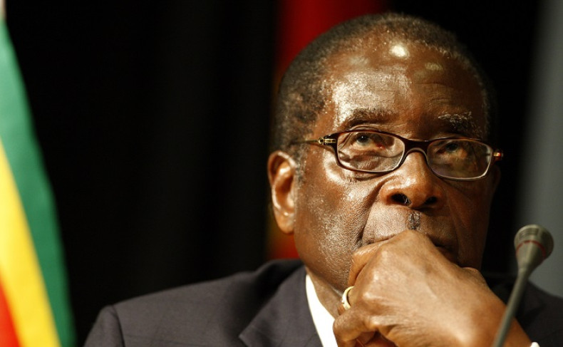 Zimbabwean President Robert Mugabe has threatened to boycott the upcoming EU-Africa summit if his wife is denied a visa.