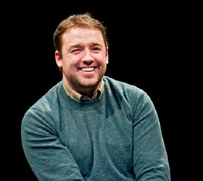 Comedian Jason Manford Buys Apology Round For Audience - At £3,532