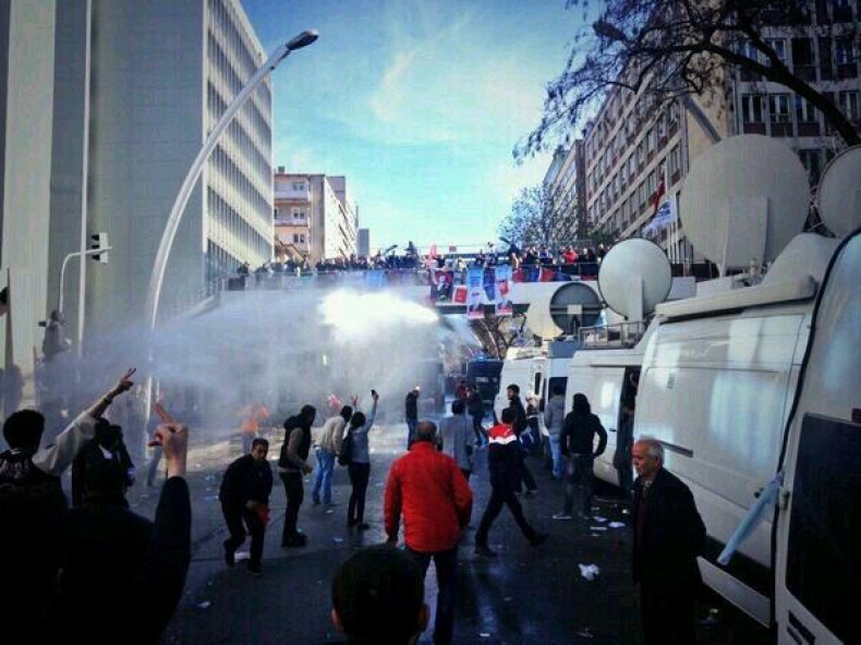 Police using water cannons in Ankara